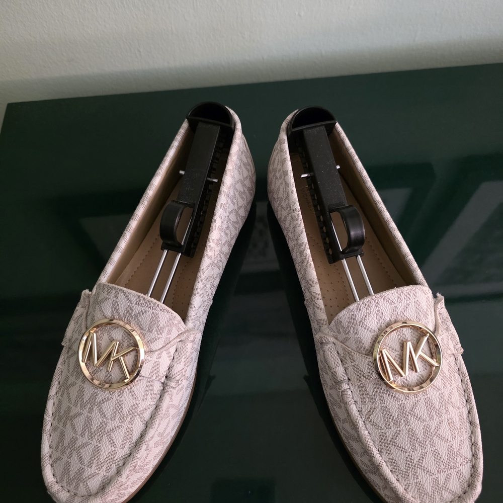 Michael Kors Beige Patterned Loafers with Gold Accent